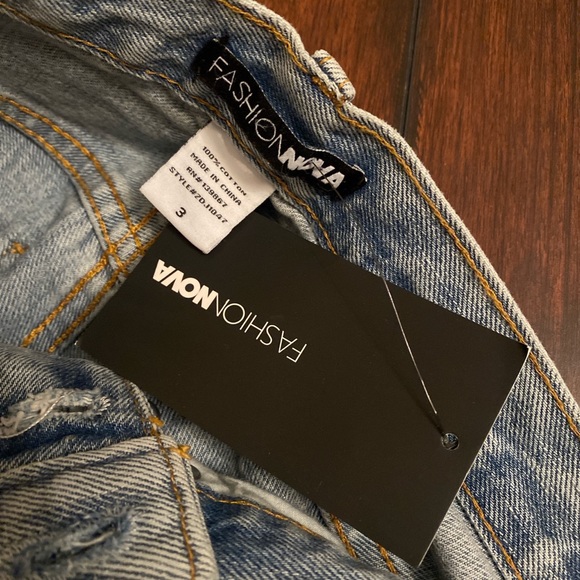 SOLD - Picture 3 of 4